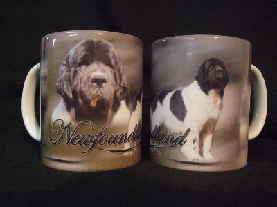 TASSE/MUG -  Chien TERRE NEUVE NOIR ET BLANC