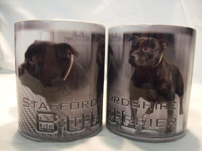 TASSE/MUG -  Chien STAFFORDSHIRE BULL TERRIER NOIR