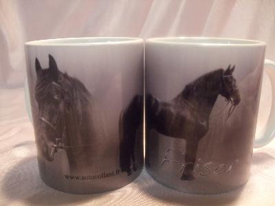 TASSE / MUG -  CHEVAUX FRISONS